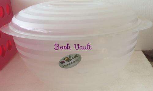 Super Large Salad Bowl with lid! (3 to go!)