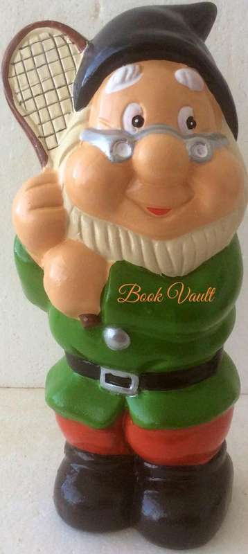 "Quick game of Tennis, anyone?" ADORABLE CHEERFUL BRIGHT-EYED GARDEN GNOME! Approx. 25,5cm H