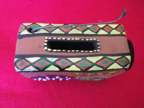 TOWNSHIP ART - SUNBAKED CLAY RADIO (MONEY BOX) APPROX WIDTH 100mm X HEIGHT 70mm DEPTH 45mm