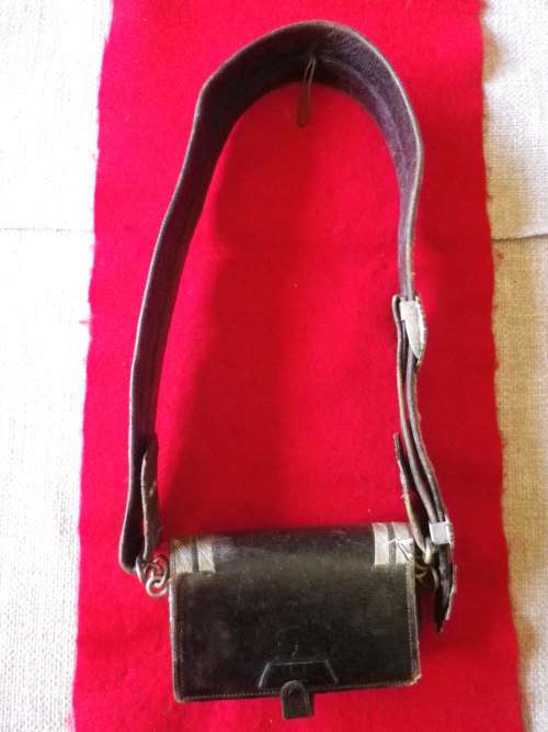 GREAT BRITAIN - VICTORIAN STAFF OFFICERS CROSS BELT + POUCH . LEATHER +  SILVER BULLION WIRE - RARE