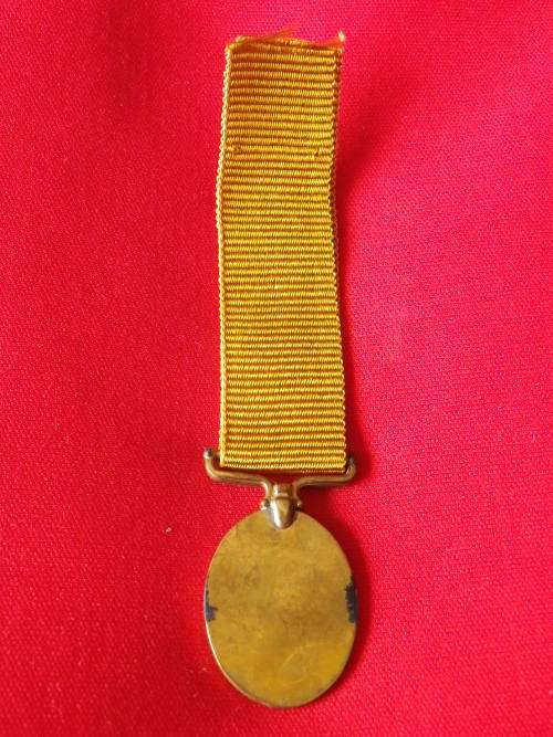RHODESIAN BADGE OF HONOUR MEDAL - MINIATURE - WITH RIBBON - UDI PERIOD (4583)