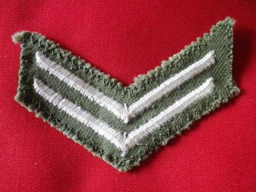 RHODESIAN ARMY - CORPORAL EMBROIDERED COMBAT DRESS STRIPES - UDI PERIOD  ( 4735)