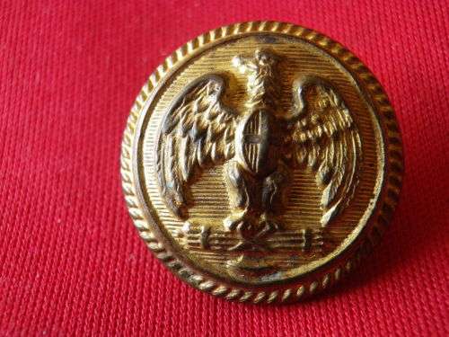 ITALIAN WW2 FASCIST / MVSN OFFICERS GILT COAT BUTTON OD 22mm + BRASS FASCIST BUTTON OD 22mm  (4963)