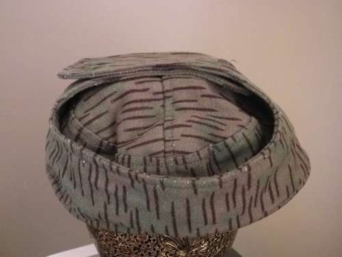 CZECHOSLOVAKIAN CAP  - RIM SIZE APPROX 54.5CM / 21.5"  (P40)