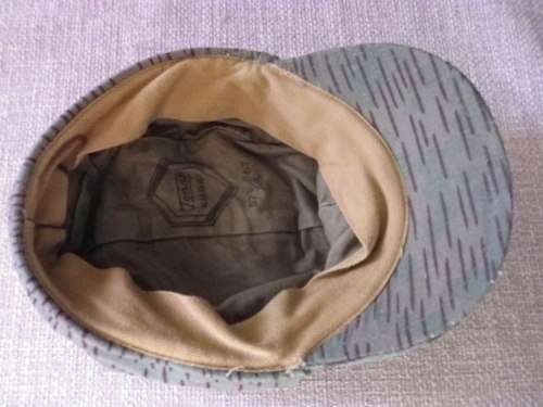 CZECHOSLOVAKIAN CAP  - RIM SIZE APPROX 54.5CM / 21.5"  (P40)