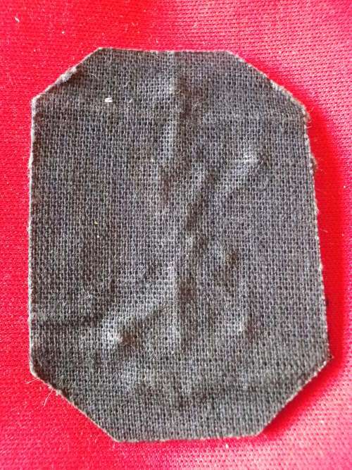 RHODESIAN SIGNALS CORPS. NCO'S RIGHT HAND BULLION MESS DRESS BADGE - UNCOMMON    (2165)