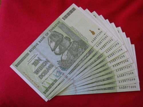 ZIMBABWE - LOT OF 10 TRILLION DOLLAR BANK NOTES  (11 IN TOTAL) - UNC - SEQUENTIAL. PREFIX "AA"
