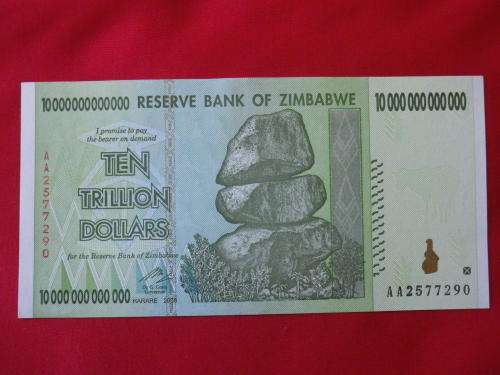 ZIMBABWE - LOT OF 10 TRILLION DOLLAR BANK NOTES  (11 IN TOTAL) - UNC - SEQUENTIAL. PREFIX "AA"