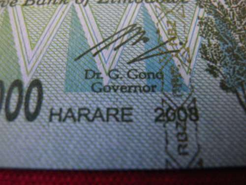 ZIMBABWE - LOT OF 10 TRILLION DOLLAR BANK NOTES  (11 IN TOTAL) - UNC - SEQUENTIAL. PREFIX "AA"
