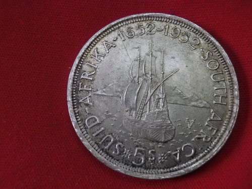 SA - 5 SHILLING COIN 1952 COMMEMORATES TERCENTENARY -   CONDITION AS SEEN  (5202)