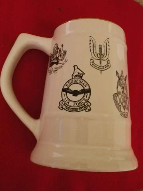 RHODESIA ARMED FORCES MUG - HAS MAIN BUSH WAR UNITS - MADE WILLSGROVE  MINOR CHIP ON BASE (5290)