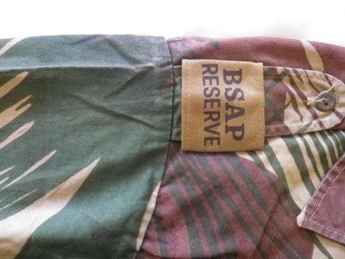 RHODESIAN CAMO S/SLEEVE SHIRT - INCLUDES VERY RARE EMBROIDERED RECCE SHOULDER FLASH SEE BELOW.(3232)