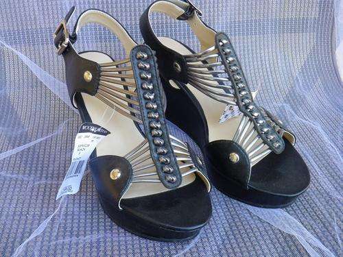 WOOLIES BLACK SHOES SIZE 5 - Relisted due to no payment