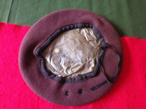 RHODESIAN SELOUS SCOUTS UNUSED OFFICERS BERET - SCARCE - MADE IN BOTSWANA SIZE 7 1/4 - (5437)