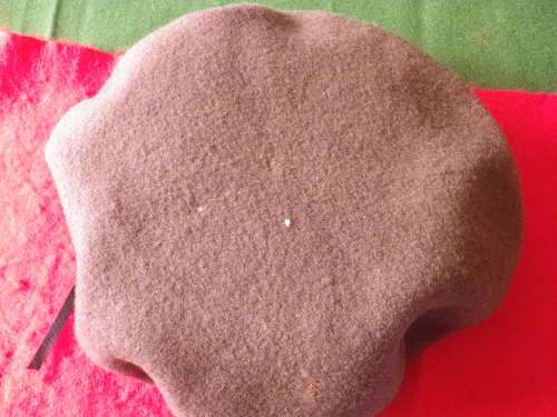 RHODESIAN SELOUS SCOUTS UNUSED OFFICERS BERET - SCARCE - MADE IN BOTSWANA SIZE 7 1/4 - (5437)