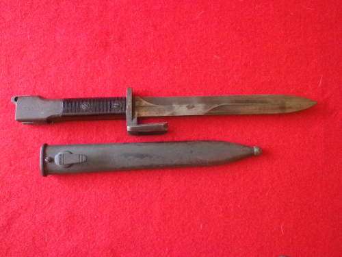 SA / RHODESIA M1 FAL TYPE A BAYONET + METAL SCABBARD - MADE BY FN - SA "UM" STAMP + No. - RARE(6075)