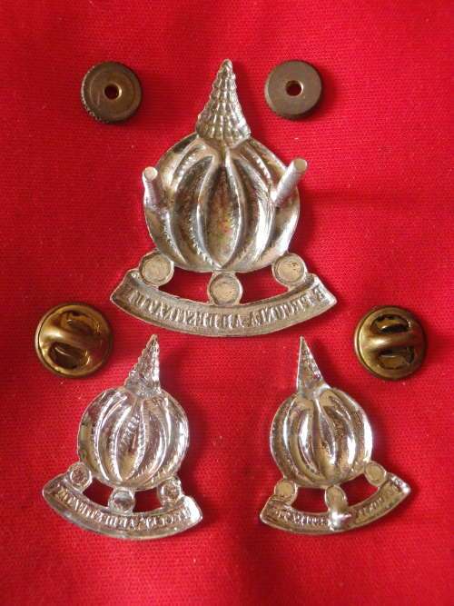 SADF - SA FINANCE CORPS CHROME CAP + COLLAR BADGES    (4070)
