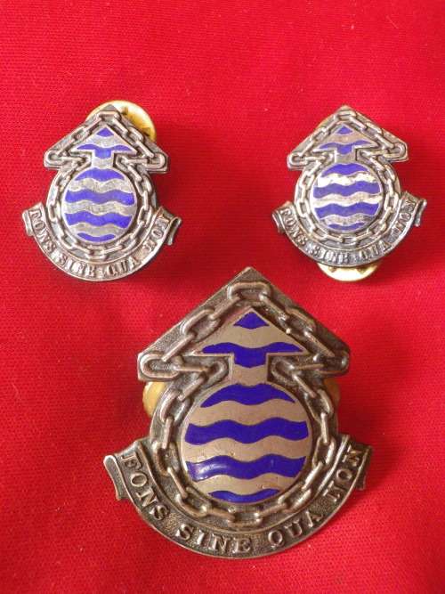 SADF - ORDINANCE SERVICES CORPS.  CAP +  PAIR COLLAR BADGES    (4068)