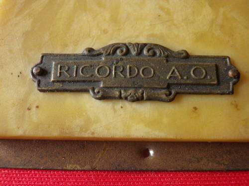 ITALIAN FASCIST PLAQUE, WITH MUSSOLINI DISC, NAMED TO RICORDO A.O.  WIDTH 55mm HEIGHT 75mm  (6113)