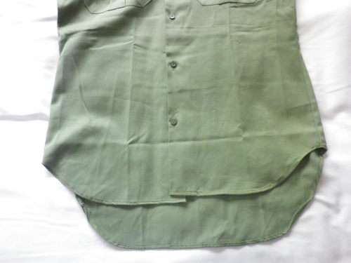 RHODESIAN ARMY - GREEN COTTON SHORT SLEEVE SHIRT - UNUSED, MADE STATESMAN SIZE 38cm  / 15"    (6167)