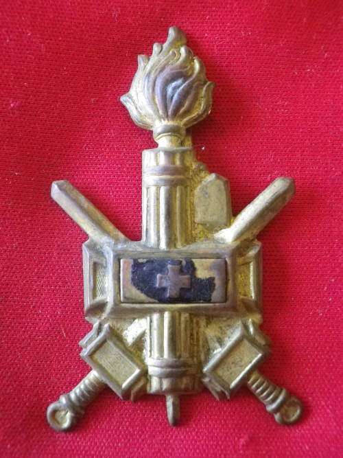 ITALIAN (AFRICA) WW2 FASCISTS BLACK SHIRTS BADGE (CAMICIE NEVE) - SOME ENAMEL DAMAGE   (6218)