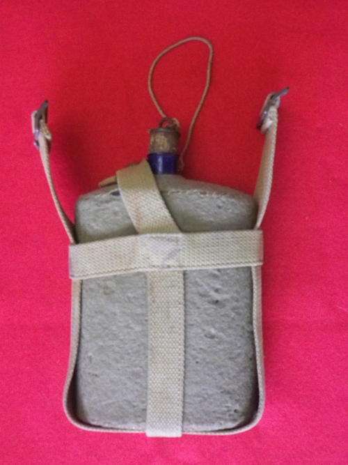 RHODESIAN ISSUED WW2 WATER BOTTLE - STAMPED -  SOUTHERN RHODESIAN GOVT.   & M.E.Co. 1937  (3565)