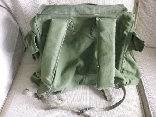 RHODESIAN ARMY - RUCKSACK - MADE IN RHODESIA - GOOD CONDITION - INSCRIBED - SCARCE   (6281)