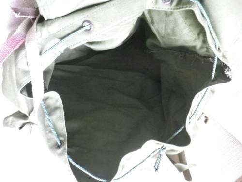 RHODESIAN ARMY - RUCKSACK - MADE IN RHODESIA - GOOD CONDITION - INSCRIBED - SCARCE   (6281)
