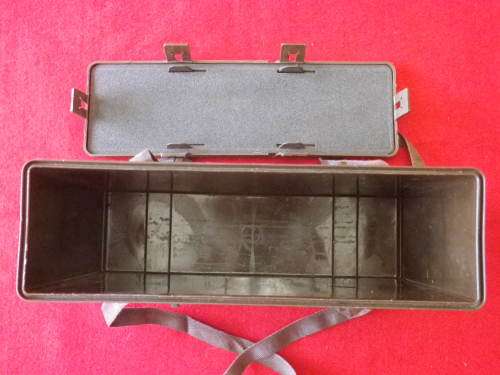 SADF - AMMO BOX, BROWN PLASTIC   "7.62 BELT VICKERS STRIPLESS"       (4152)
