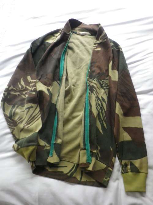 RHODESIAN CAMMO 2 PIECE TRACKSUIT - MADE SPRINTER - SIZE M - SCARCE - GOOD CONDITION (4196)