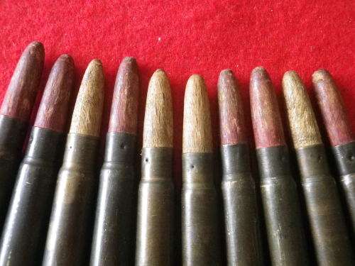 RHODESIAN ARMY ISSUED 2 X CLIPS OF .303 DRILL ROUNDS WITH ORIGINAL WOOD HEADS - SEE BELOW  (2242)