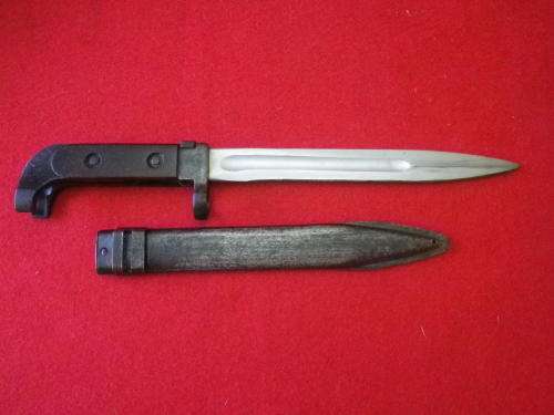RHODESIAN BUSH WAR PICK UP - AK 47 KNIFE BAYONET + METAL SCABBARD - ROMANIAN?  BLADE 20.2cm (4323)