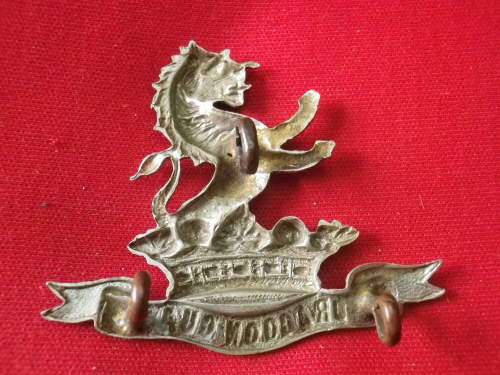 GB - 7th DRAGOON GUARDS - WM CAP BADGE - 3 LUGS      (6562)