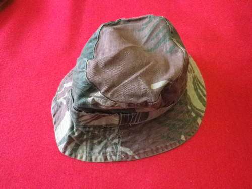 RHODESIA - BSAP ISSUE CAMO BUSH HAT - ALSO USED BY OTHER UNITS- INSCRIBED   RIM 57cm / 22.5" (4330)