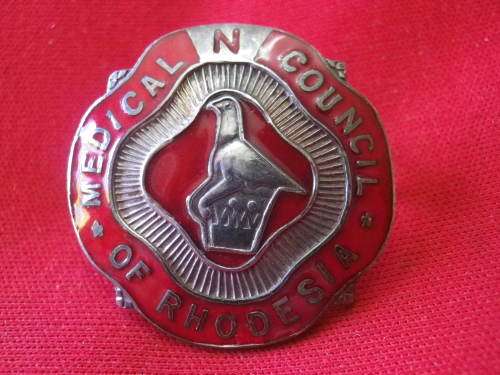 RHODESIAN NURSES SILVER + ENAMEL EPAULETTE BADGE - STERLING - MADE SA MINT  (6702)