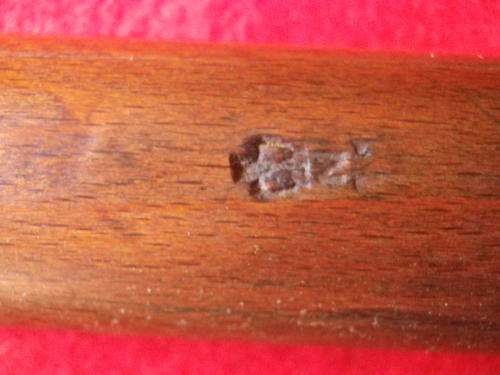 GB - LEE ENFIELD .303 NO 4 RIFLE - FULL SET WOODWORK - INCLUDING BRASS BUTT PLATE - GOOD CONDITION