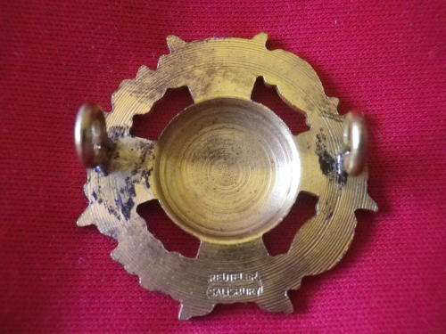 RHODESIAN CHAPLAINS CORPS. BRASS CAP BADGE - STAMPED REUTELER SALISBURY    (7012)