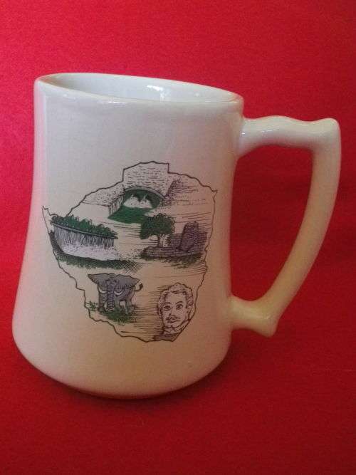 RHODESIAN MUG - COMMEMORATING ALL THE PRIME MINISTERS    (7163)