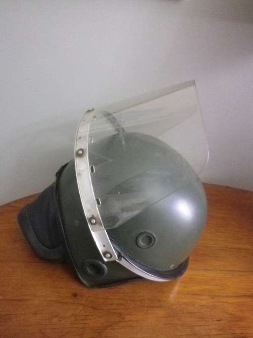 SA ARMY - GREEN RIOT HELMET WITH VISOR - OBSOLETE  relisted due to Time Waster