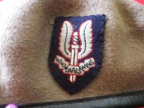 BRITISH SAS BERET, AS FOUND IN A RHODESIAN MILITARY LOT - PROVENANCE UNKNOWN - RIM 53cm/20.75"(7533)