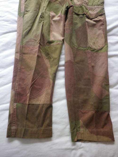 BRITISH ARMY WW2 PARA / SAS / COMMANDO CAMMO WINDPROOF SMOCK + TROUSERS - CWS SIZE 7- RARE(4719)