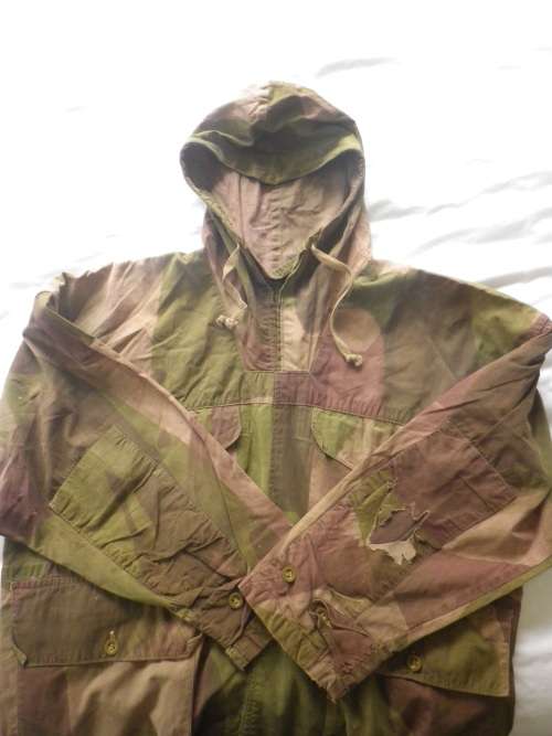 BRITISH ARMY WW2 PARA / SAS / COMMANDO CAMMO WINDPROOF SMOCK + TROUSERS - CWS SIZE 7- RARE(4719)
