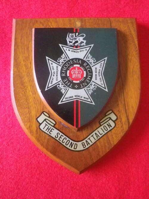 RHODESIA REGT.  - THE SECOND BATTALION PLAQUE    (1044)