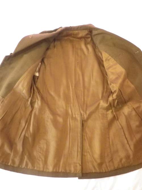 SAAF - WW2 MAJORS KHAKI TUNIC + PILOT WINGS + RIBBON BAR + MEDICS COLLARS - SOME MOTHING (4842)