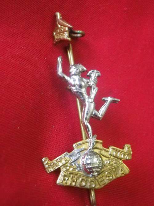 RHODESIAN SIGNALS CORPS -  BI METAL CAP BADGE + ZIM BIRD     (7757)