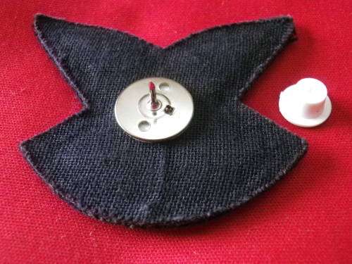 RHODESIA - SELOUS SCOUTS BULLION LAPEL BADGE - PRIVATELY MADE POST WAR     (2850)