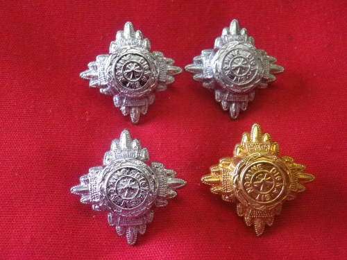 RHODESIAN PRISONS - 3 X CHROME RANK PIPS + 1 X BSAP BRASS PIP - FOR JUNIOR OFFICERS     (6033)
