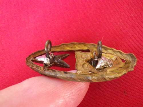 MIKE HOARE`S CONGO MERCENARY 5 COMMANDO BERET BADGE - RARE - SLIDER CUT OFF, RELUGGED   (4092)