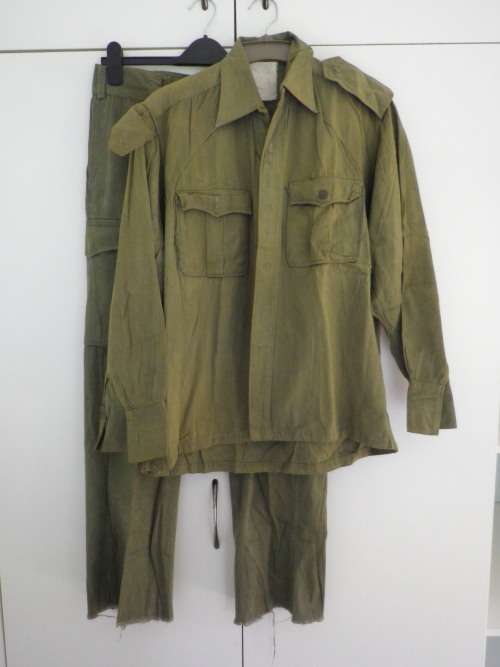 RHODESIAN WAR PICK UP -EX ZIPRA KHAKI SHIRT + TROUSERS - POOR CONDITION, MOST BUTTONS MISSING (4084)
