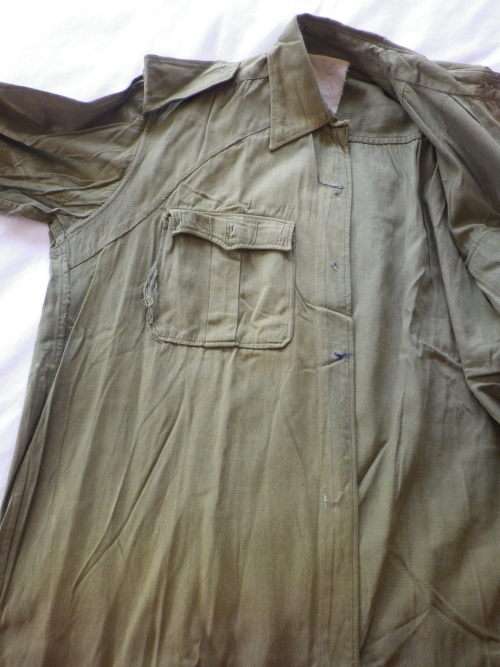 RHODESIAN WAR PICK UP -EX ZIPRA KHAKI SHIRT + TROUSERS - POOR CONDITION, MOST BUTTONS MISSING (4084)